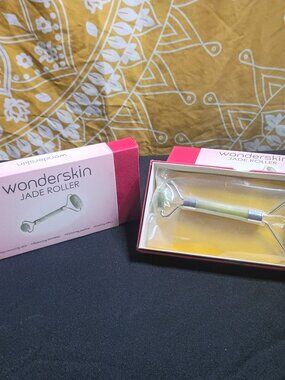 wonderskin jade roller facial massager